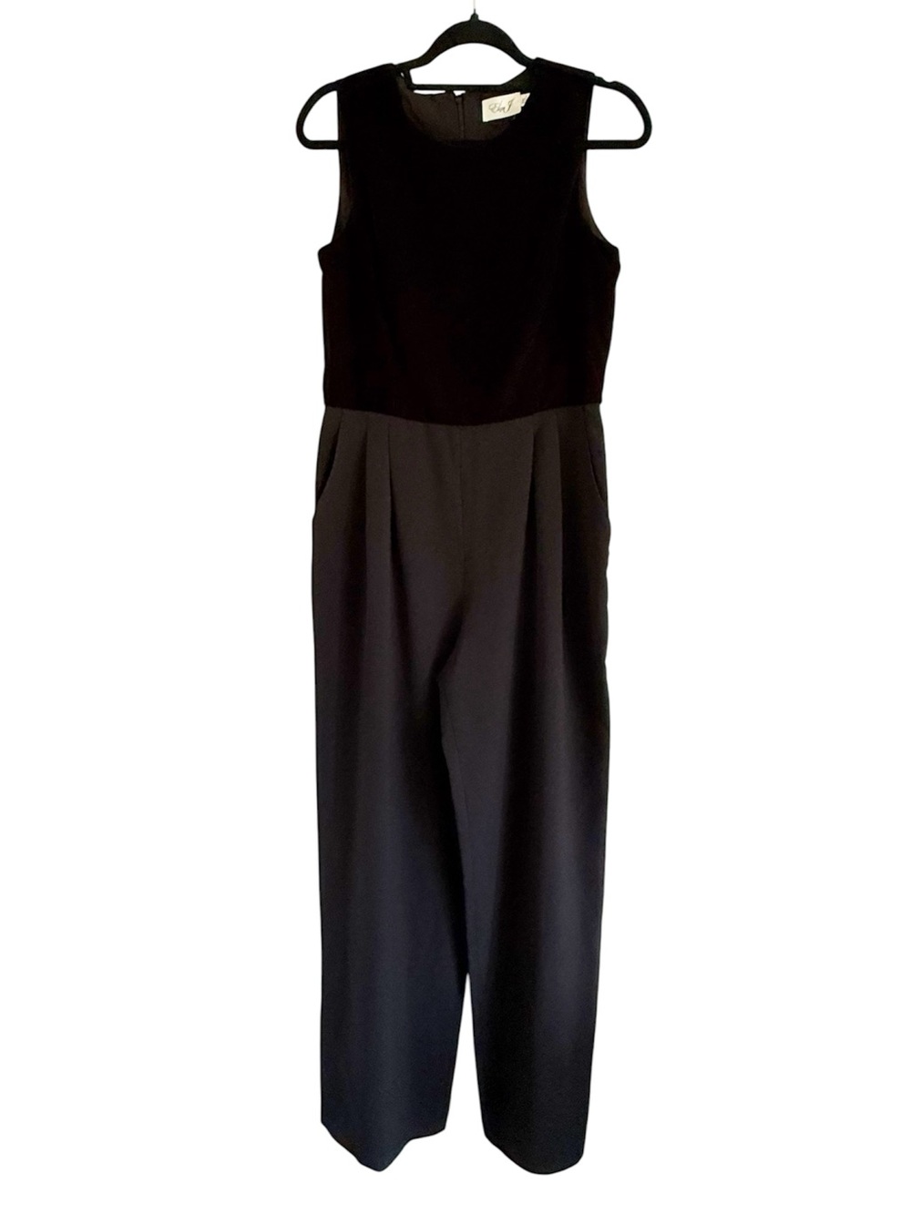 Eliza J Black Jumpsuit Sleeveless Wide-Leg Classic Velvet Cocktail Size 8